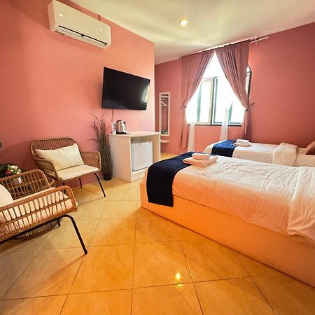 Venice Hotel Hua Hin Bagian luar foto
