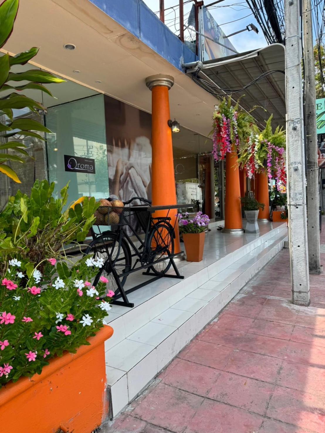 Venice Hotel Hua Hin Bagian luar foto