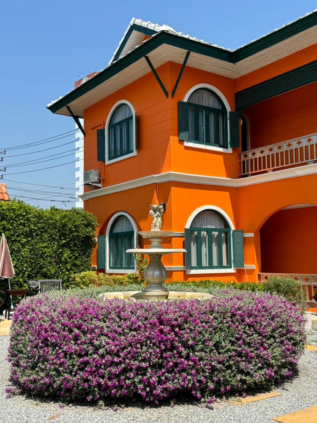 Venice Hotel Hua Hin Bagian luar foto