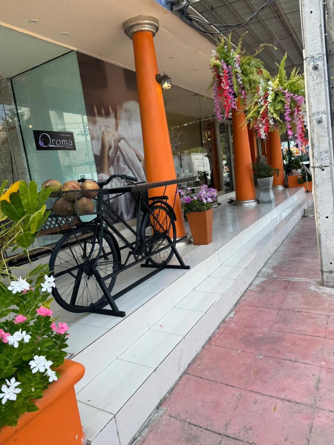 Venice Hotel Hua Hin Bagian luar foto